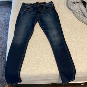 Dark wash Express Women’s mid-rise legging Jean. Size 10